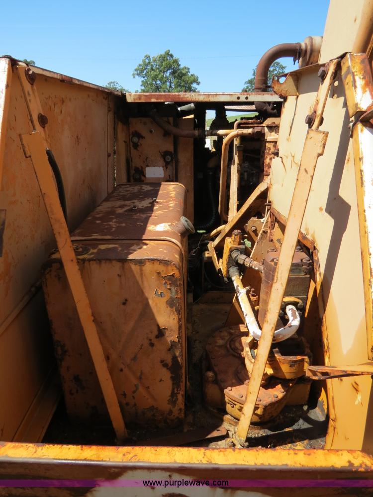 image for item B2475 1977 Case Drott 50 excavator