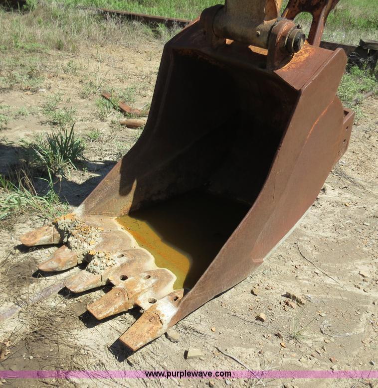 image for item B2475 1977 Case Drott 50 excavator