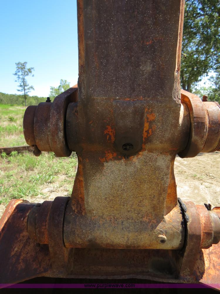 image for item B2475 1977 Case Drott 50 excavator