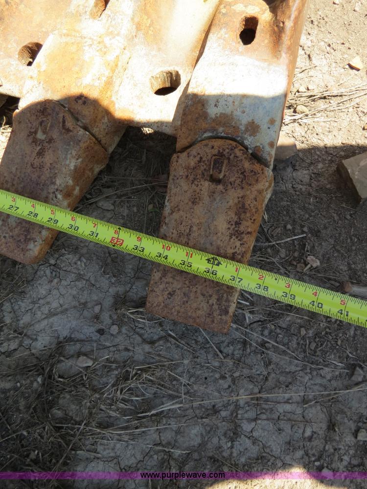 image for item B2475 1977 Case Drott 50 excavator