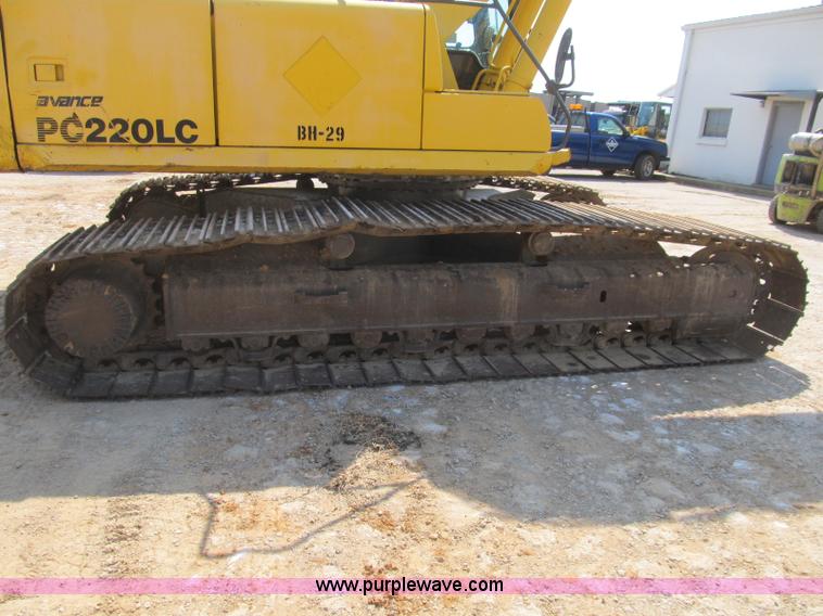 image for item B2849 1996 Komatsu PC220LC-6C excavator