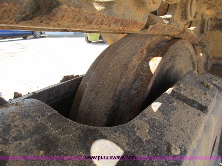 image for item B2849 1996 Komatsu PC220LC-6C excavator