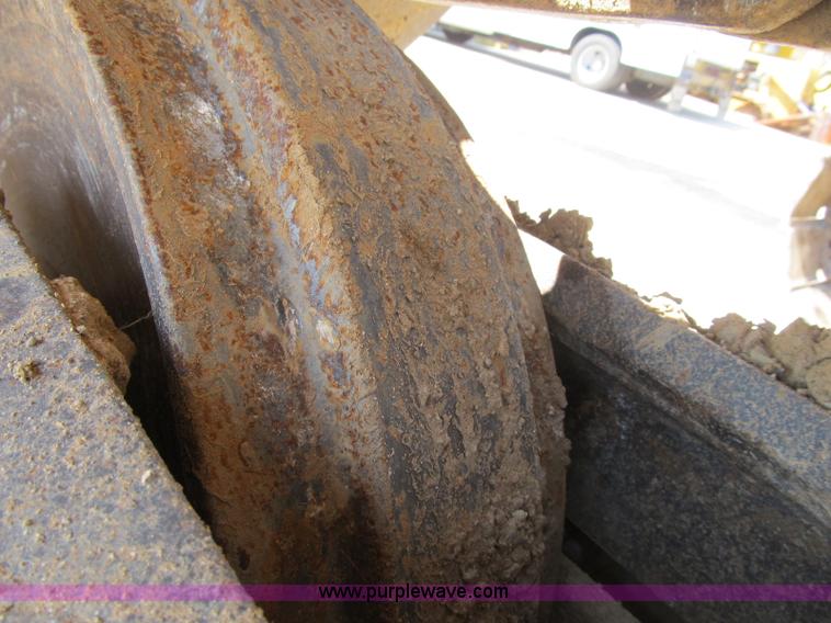 image for item B2849 1996 Komatsu PC220LC-6C excavator