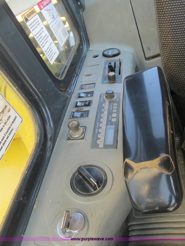 image for item B2849 1996 Komatsu PC220LC-6C excavator