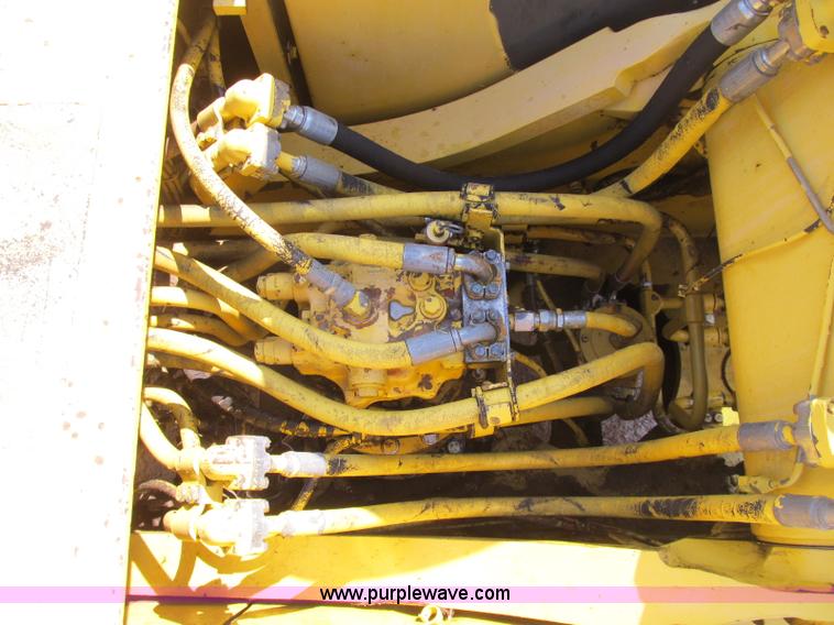 image for item B2849 1996 Komatsu PC220LC-6C excavator