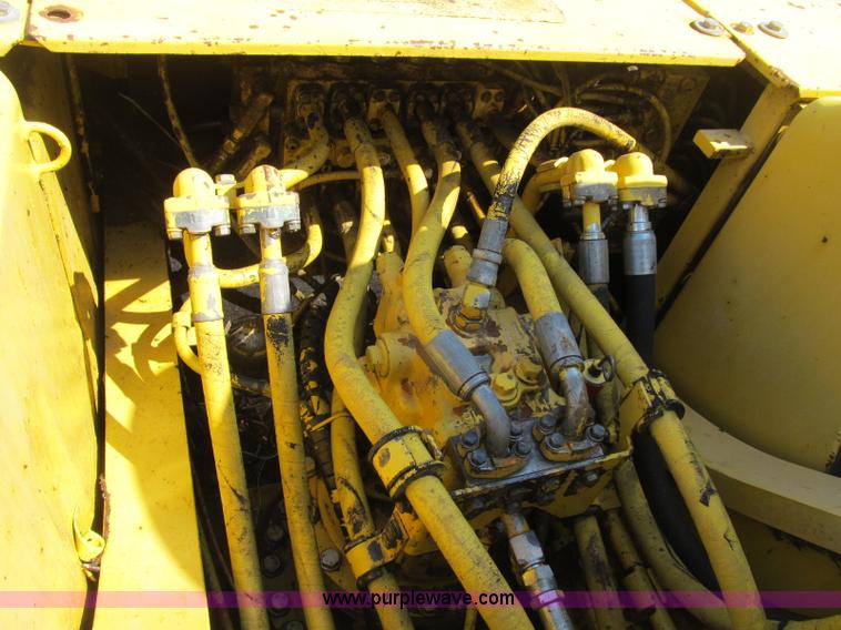 image for item B2849 1996 Komatsu PC220LC-6C excavator