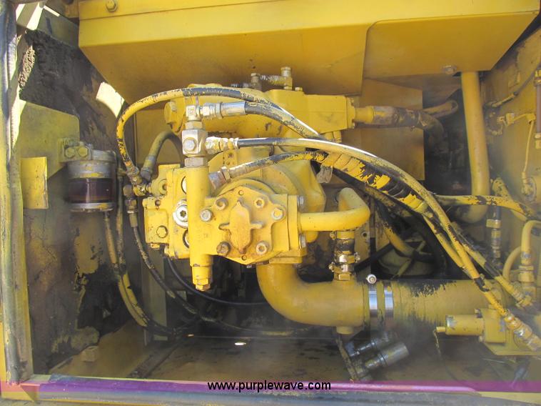 image for item B2849 1996 Komatsu PC220LC-6C excavator