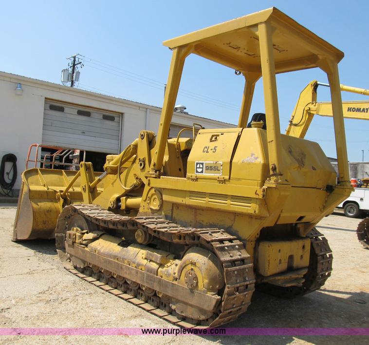 image for item B2850 1976 Caterpillar 955L track loader
