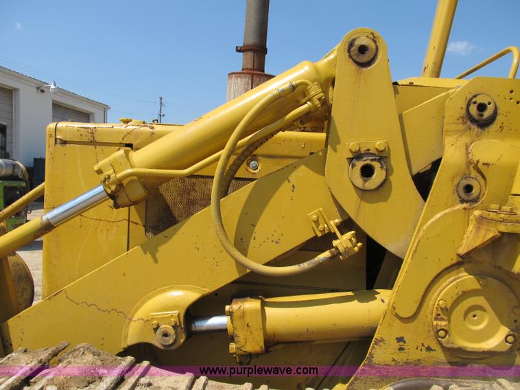 image for item B2850 1976 Caterpillar 955L track loader