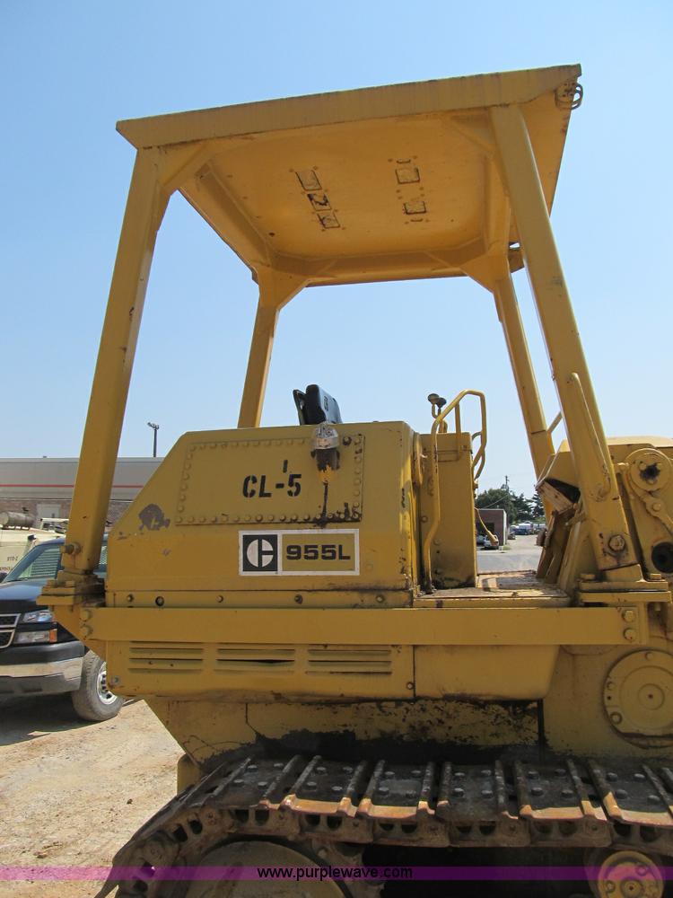 image for item B2850 1976 Caterpillar 955L track loader