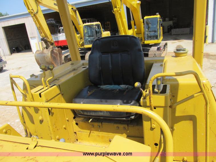 image for item B2850 1976 Caterpillar 955L track loader