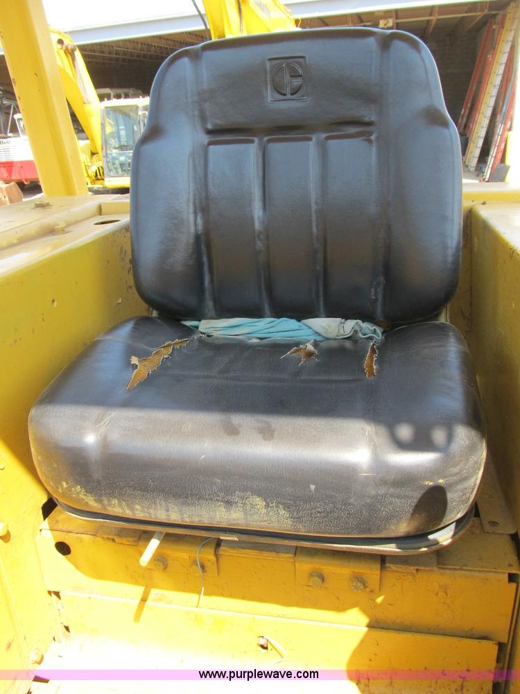 image for item B2850 1976 Caterpillar 955L track loader