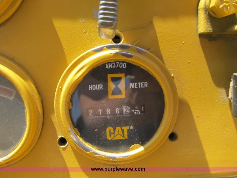 image for item B2850 1976 Caterpillar 955L track loader