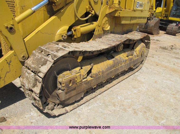 image for item B2850 1976 Caterpillar 955L track loader