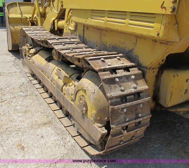 image for item B2850 1976 Caterpillar 955L track loader