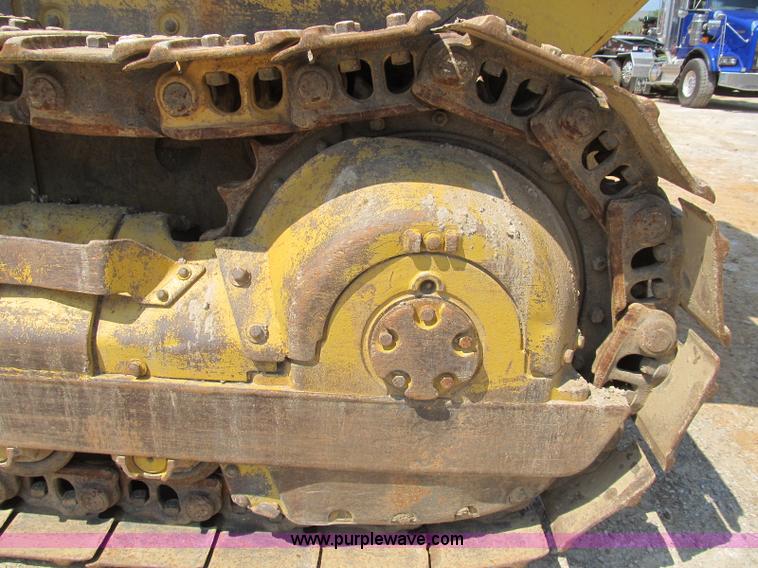 image for item B2850 1976 Caterpillar 955L track loader