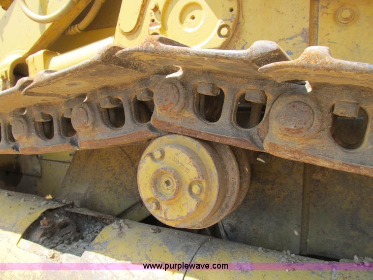 image for item B2850 1976 Caterpillar 955L track loader