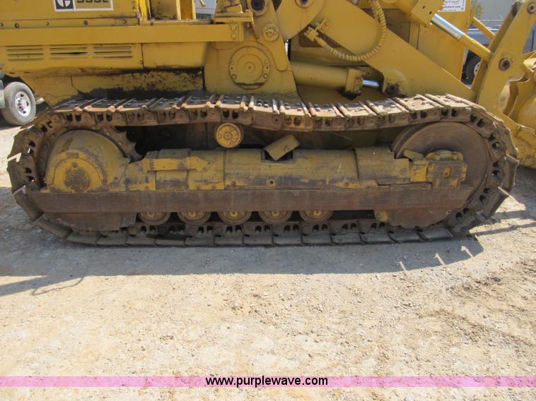 image for item B2850 1976 Caterpillar 955L track loader
