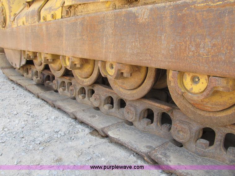 image for item B2850 1976 Caterpillar 955L track loader