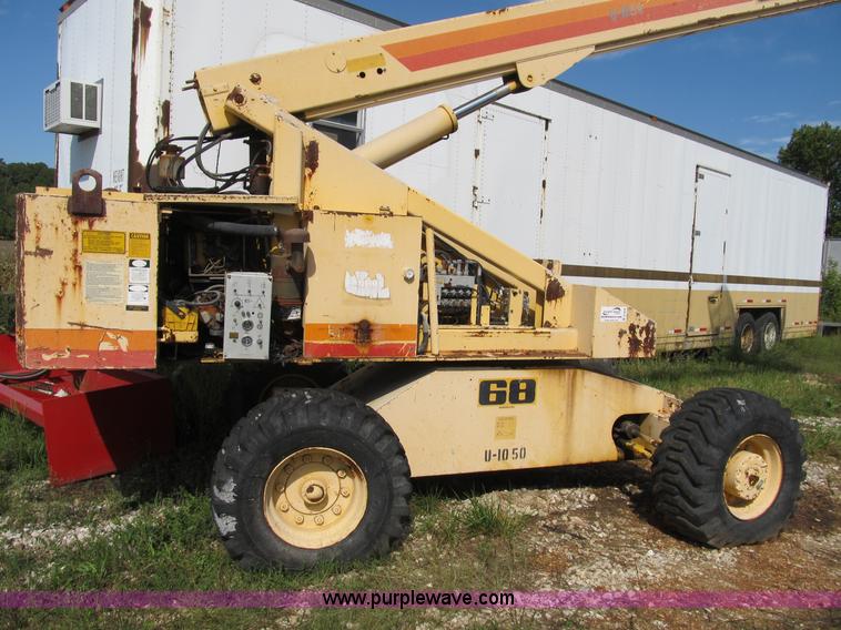 image for item B2858 1991 Condor 68D boom lift