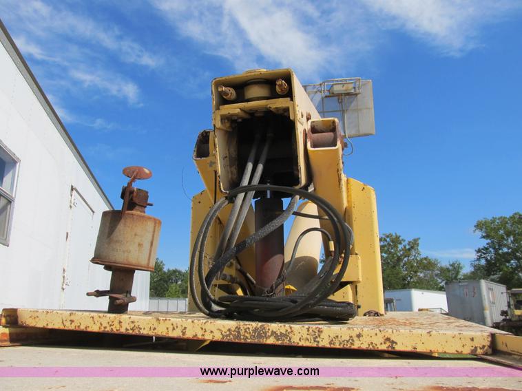 image for item B2858 1991 Condor 68D boom lift