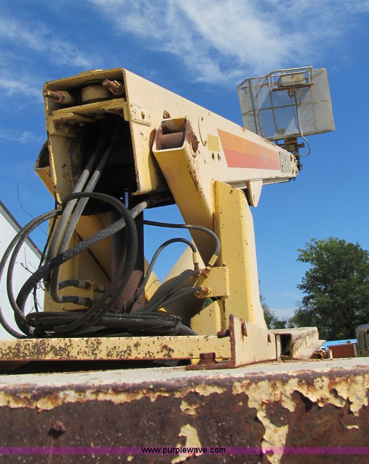 image for item B2858 1991 Condor 68D boom lift