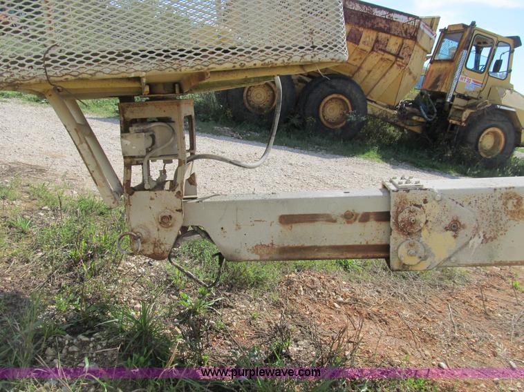 image for item B2858 1991 Condor 68D boom lift