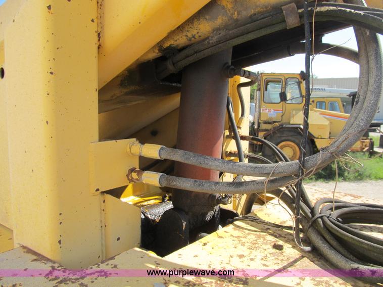 image for item B2858 1991 Condor 68D boom lift