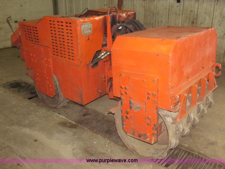 image for item B5211 MultiQuip 36" walk behind vibratory padfoot roller