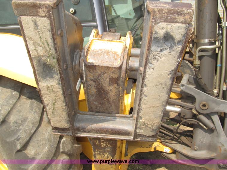 image for item B5212 2003 Volvo BL70 backhoe