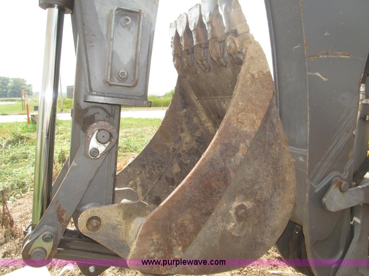 image for item B5212 2003 Volvo BL70 backhoe