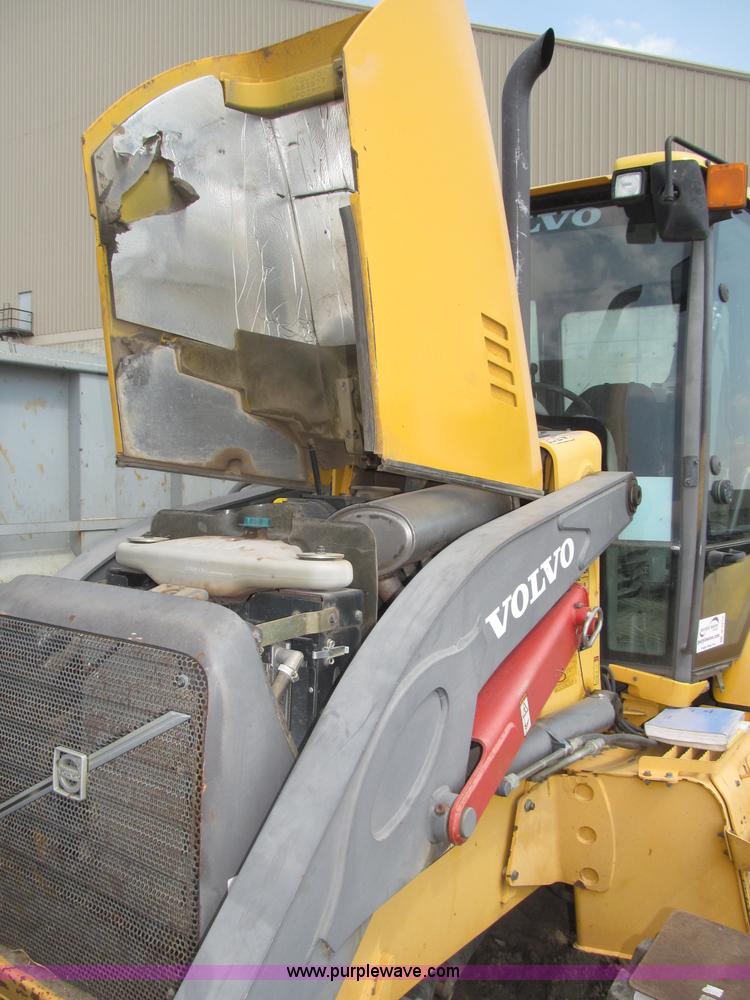 image for item B5212 2003 Volvo BL70 backhoe