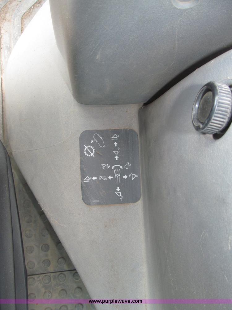 image for item B5212 2003 Volvo BL70 backhoe