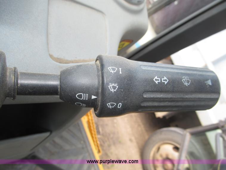 image for item B5212 2003 Volvo BL70 backhoe