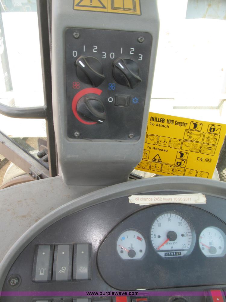 image for item B5212 2003 Volvo BL70 backhoe