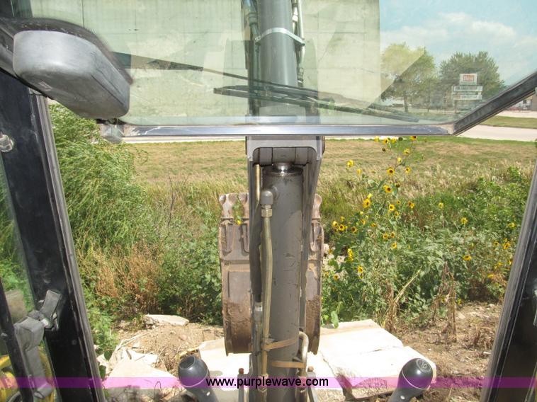 image for item B5212 2003 Volvo BL70 backhoe