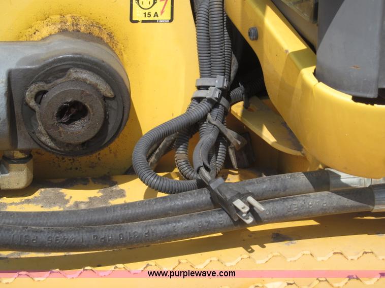 image for item B5212 2003 Volvo BL70 backhoe