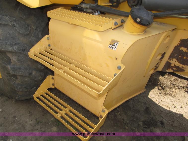 image for item B5212 2003 Volvo BL70 backhoe