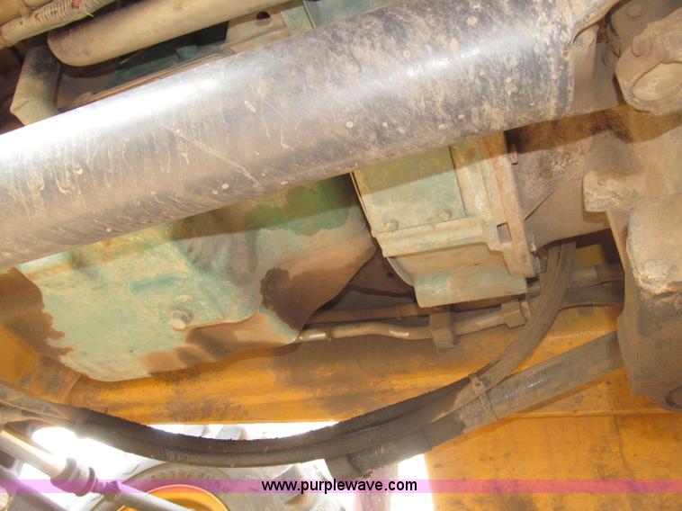 image for item B5212 2003 Volvo BL70 backhoe