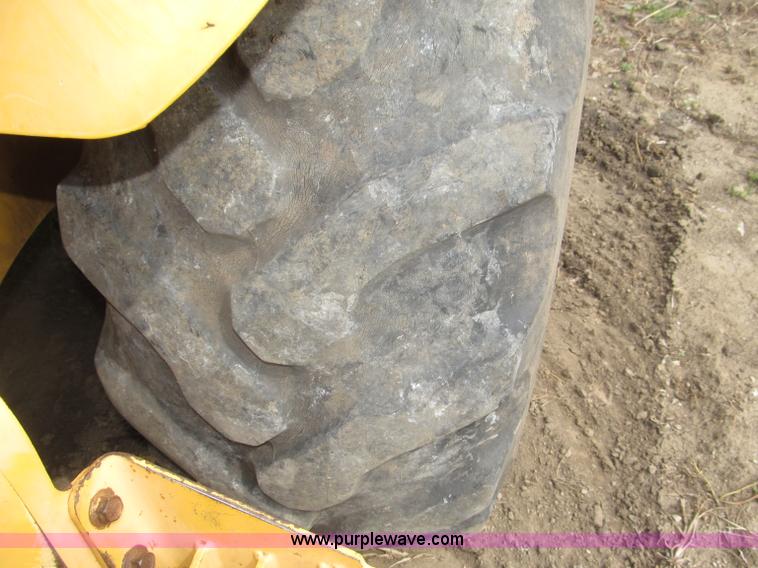 image for item B5212 2003 Volvo BL70 backhoe
