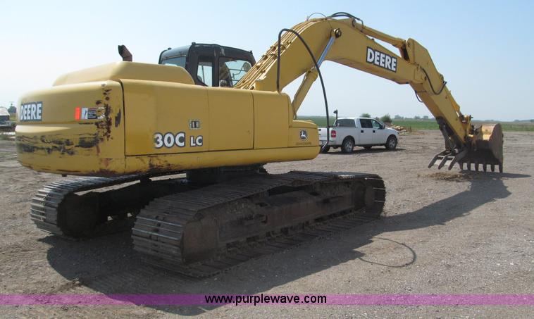 image for item B5218 2004 John Deere 230C-LC excavator