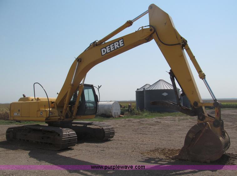 image for item B5218 2004 John Deere 230C-LC excavator