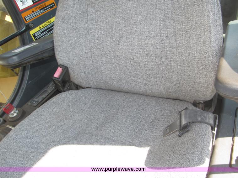 image for item B5218 2004 John Deere 230C-LC excavator