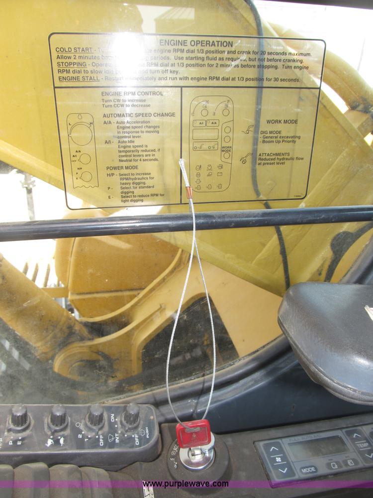 image for item B5218 2004 John Deere 230C-LC excavator