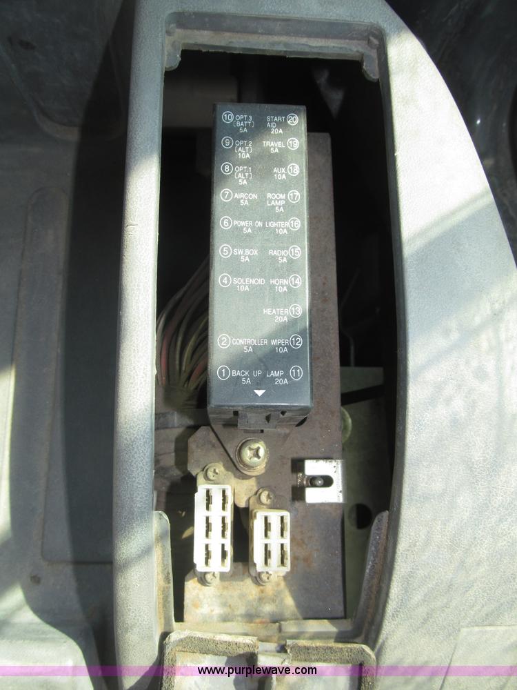 image for item B5218 2004 John Deere 230C-LC excavator