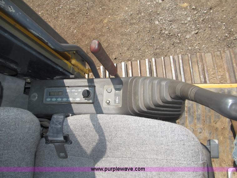 image for item B5218 2004 John Deere 230C-LC excavator