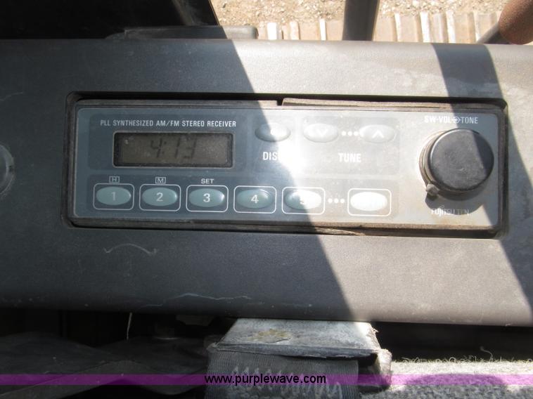 image for item B5218 2004 John Deere 230C-LC excavator