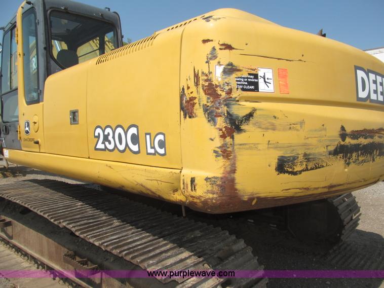 image for item B5218 2004 John Deere 230C-LC excavator