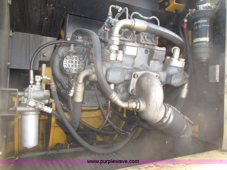 image for item B5218 2004 John Deere 230C-LC excavator