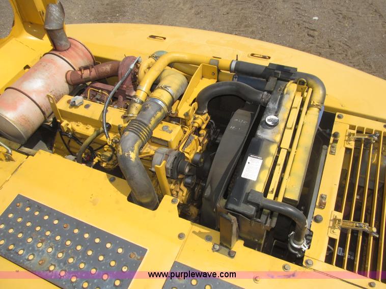 image for item B5218 2004 John Deere 230C-LC excavator